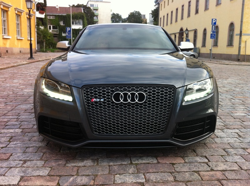 V8 Coupe.JPG