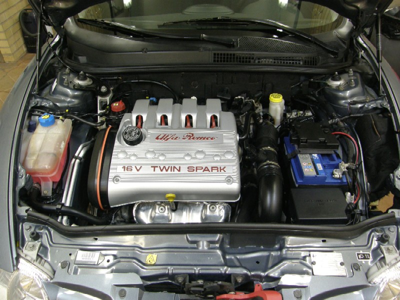 Alfa Romeo Pics 016.jpg