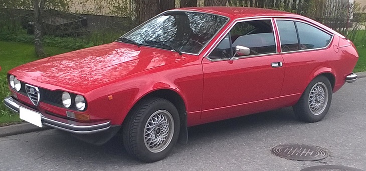 AR Alfetta GT.jpg