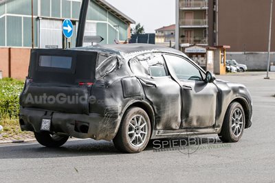 alfa-romeo-stelvio-spy-photos-08.jpg