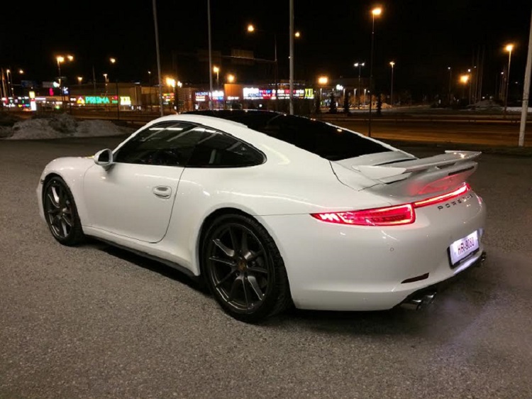 Porsche.jpg