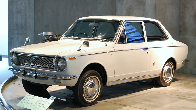 1966_Toyota_Corolla.jpg