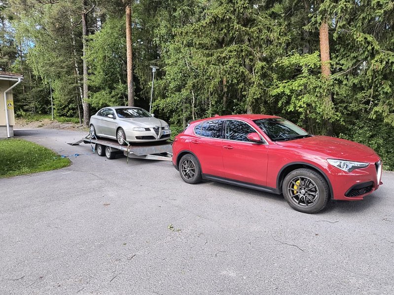 Stelvio GT hinaus.jpg