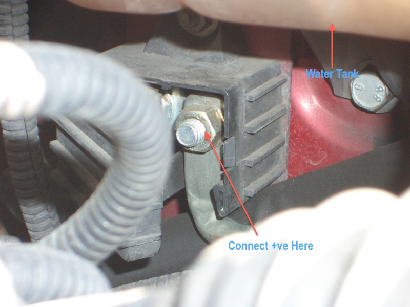 Battery Post - Eng Bay.JPG