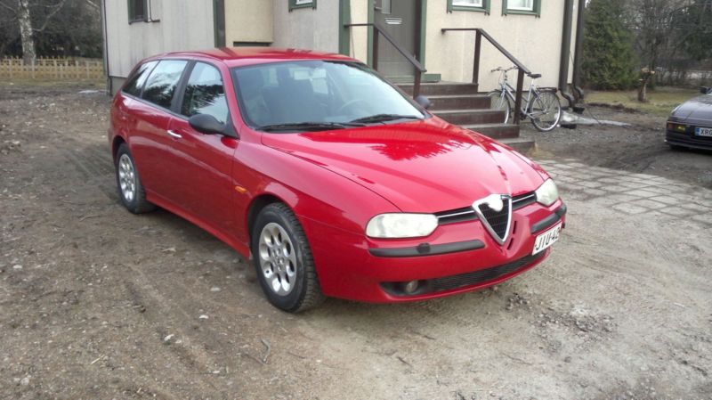 Alfa156_8x6.jpg